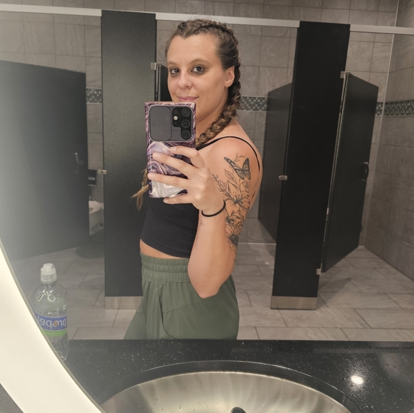 Meet your Posher, Heather - Picture 9 of 16